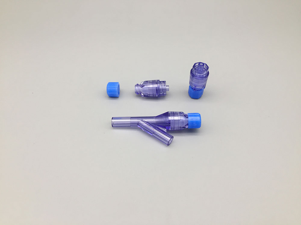 needle free connector