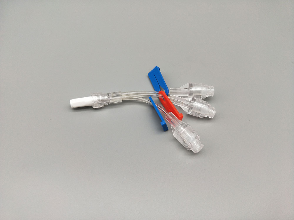needle free connector
