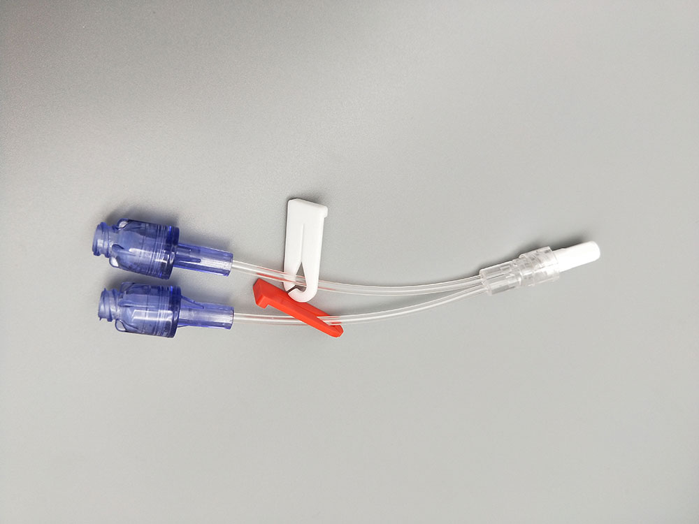needle free connector