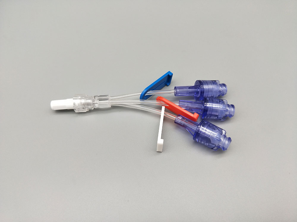 needle free connector